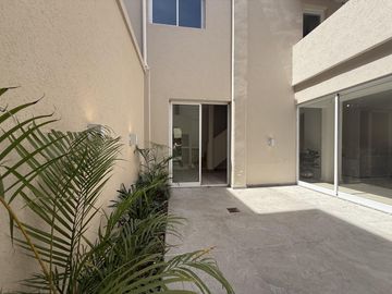 Corrientes 900-PH 3 dormitorios PATIO EXCLUSIVO PARRILLERO Centro Rosario