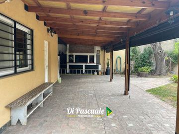 Casa Quinta sobre 760 m2 - La Reja Norte