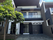 Dijual Rumah Minimalis Woodland Citraland Utama 2LT LB268m Siap Huni