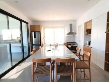 Casa en alquiler en el barrio el Canal, al rio, Villanueva, Tigre