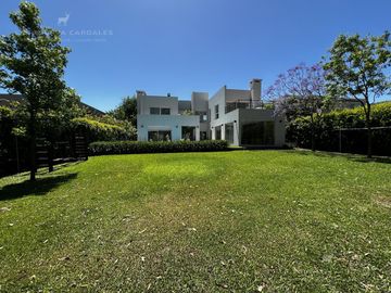 Casa de 7 Ambientes en Venta en La Reserva Cardales