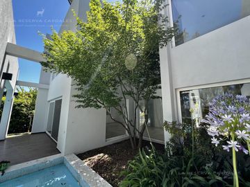 Casa de 7 Ambientes en Venta en La Reserva Cardales