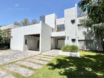 Casa de 7 Ambientes en Venta en La Reserva Cardales