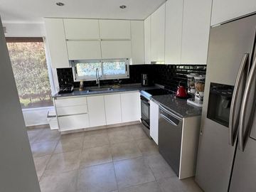 Casa en  Venta - 5 AMB en Haras Santa Maria - Acepta Permuta