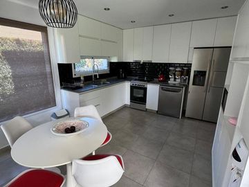 Casa en  Venta - 5 AMB en Haras Santa Maria - Acepta Permuta