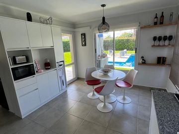 Casa en  Venta - 5 AMB en Haras Santa Maria - Acepta Permuta