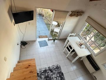 Casa mas dpto., mas local comercial en venta.