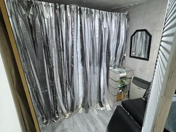 Casa mas dpto., mas local comercial en venta.