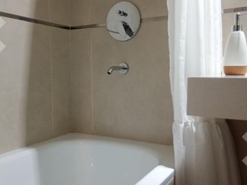 VENTA | Monoambiente AMOBLADO en Edificio Gatica 498, Neuquén