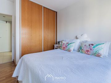 Espectacular 2 ambientes en piso alto con cochera y balcón en Villa Urquiza