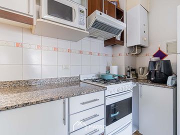 Espectacular 2 ambientes en piso alto con cochera y balcón en Villa Urquiza