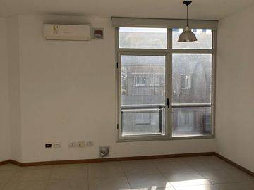 Venta Ph 2 ambientes con parrilla y cochera- Villa Urquiza