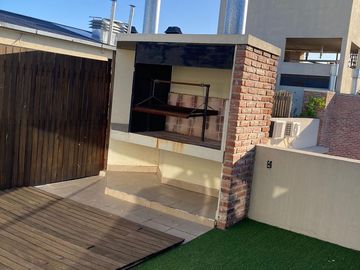 Venta Ph 2 ambientes con parrilla y cochera- Villa Urquiza