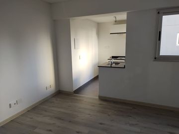 Monoambiente - edificio de categoría Villa Urquiza