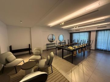 Monoambiente - edificio de categoría Villa Urquiza