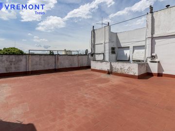 Av. de Los Constituyentes 5900 PH 2 Ambientes con Patio Villa Urquiza