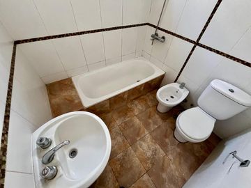 Venta PH 3 ambientes en Flores dos Terraza propia 2 baños completos