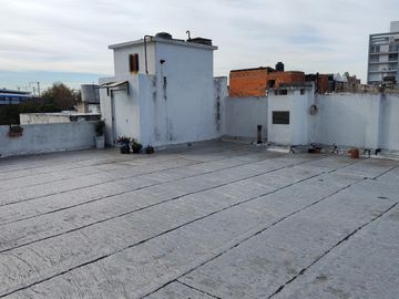 PH en  Sarandi - Avellaneda- VENTA.