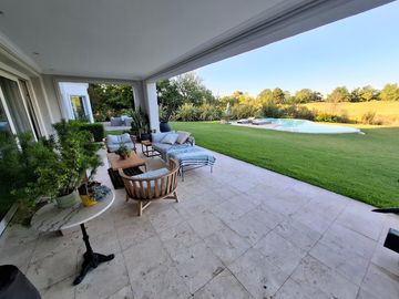 Casa a la venta en Buenos Aires Golf Club Bella Vista