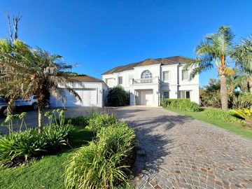 Casa a la venta en Buenos Aires Golf Club Bella Vista