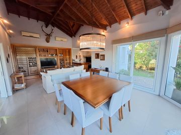 Casa a la venta en Buenos Aires Golf Club Bella Vista