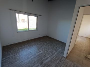 VENTA - Casa de 3 dormitorios en Tierra de Sueños III, Roldán.