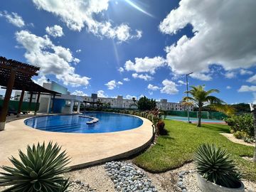 CASA EN VENTA EN RESIDENCIAL IZAMAL CANCÚN