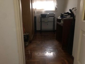 Casa en venta c/ cochera en Quilmes