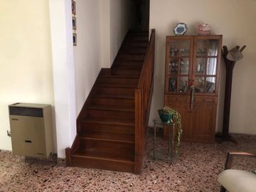 Casa en venta c/ cochera en Quilmes