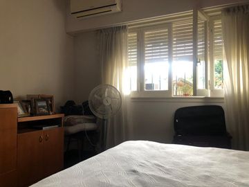 Casa en venta c/ cochera en Quilmes