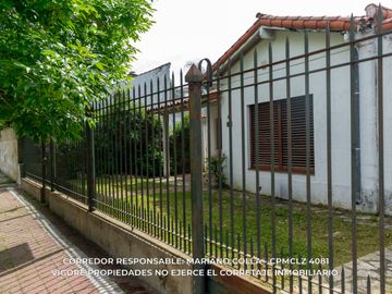 Casa en venta c/ cochera en Lomas de Zamora