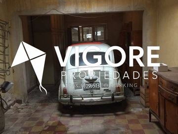 Casa en venta c/ cochera en Lomas de Zamora