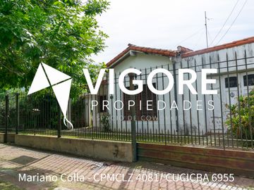 Casa en venta c/ cochera en Lomas de Zamora