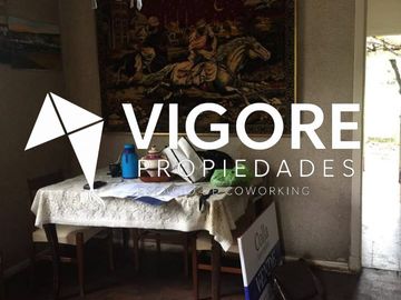 Casa en venta c/ cochera en Lomas de Zamora