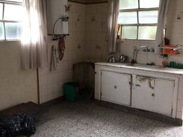 Casa en venta c/ cochera en Lomas de Zamora