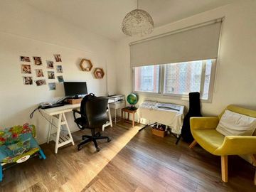 VENTA DEPTO 4 AMB C/2 COCHERAS -  CASTELAR