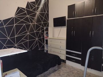 VENTA CASA CON DEPARTAMENTO GODOY CRUZ