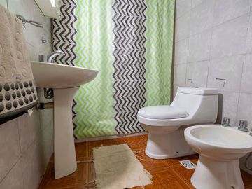 VENTA CASA 1 DORM ROLDÁN VILLA FLORES ACEPTA PERM.