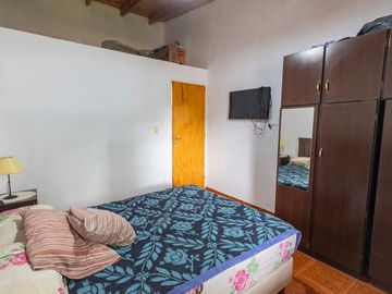 VENTA CASA 1 DORM ROLDÁN VILLA FLORES ACEPTA PERM.