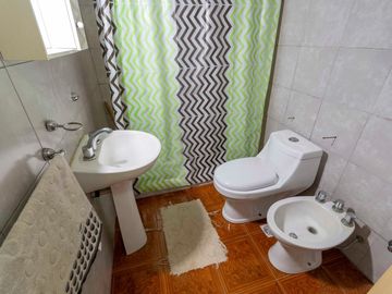 VENTA CASA 1 DORM ROLDÁN VILLA FLORES ACEPTA PERM.