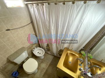 DEPARTAMENTO 2 AMBIENTES CON BALCON Y TERRAZA PROPIA - MONTE CASTRO