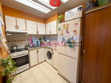 DEPARTAMENTO 2 AMBIENTES CON BALCON Y TERRAZA PROPIA - MONTE CASTRO