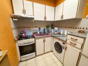 DEPARTAMENTO 2 AMBIENTES CON BALCON Y TERRAZA PROPIA - MONTE CASTRO