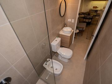 Venta PH 3 ambientes con patio y terraza reciclado a nuevo integramente