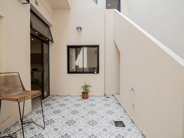 Venta PH 3 ambientes con patio y terraza reciclado a nuevo integramente
