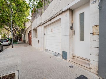 Venta PH 3 ambientes con patio y terraza reciclado a nuevo integramente