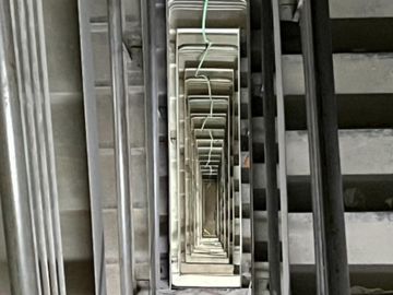 Departamento 4 ambientes con dependencia en L´avenue Libertador con vista al Polo