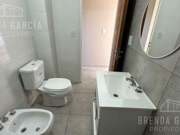 Casa en Dos Plantas En Venta En Colon Entre Ríos.