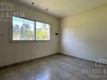 Casa en Dos Plantas En Venta En Colon Entre Ríos.