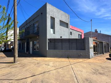 Venta de PH 3 amb con cochera fija - Zona Juan B Justo